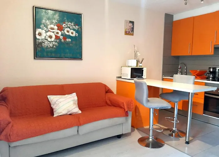 Comfortable Apartment Next To The Pools